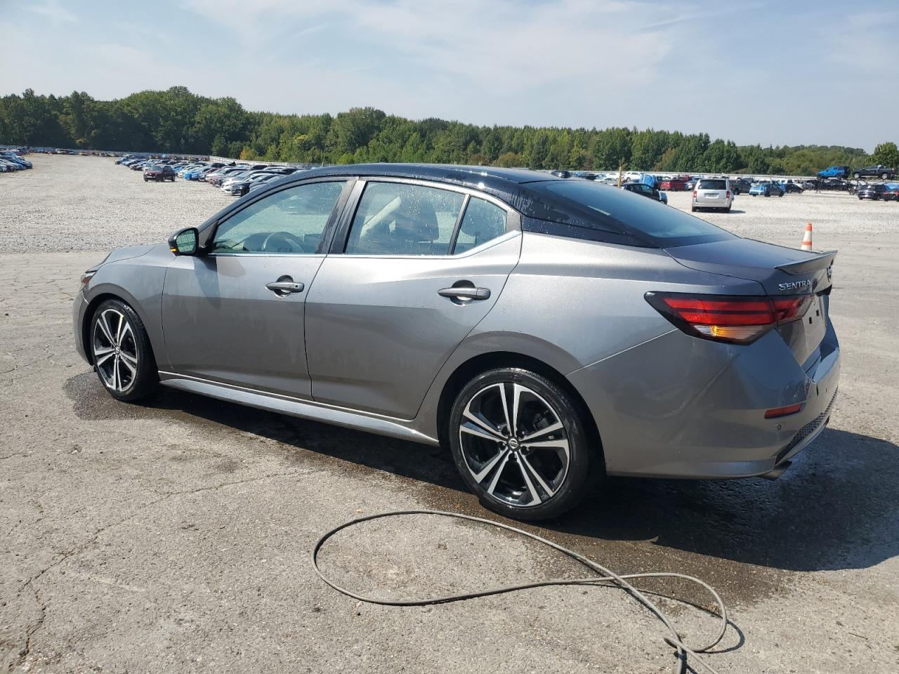 2021 Nissan Sentra Sr - Фото 2