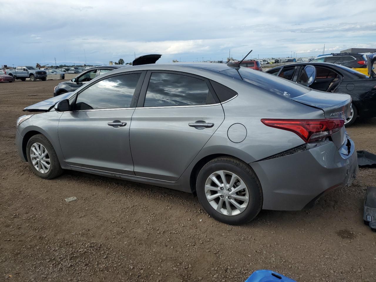2022 Hyundai Accent Se - Image 2