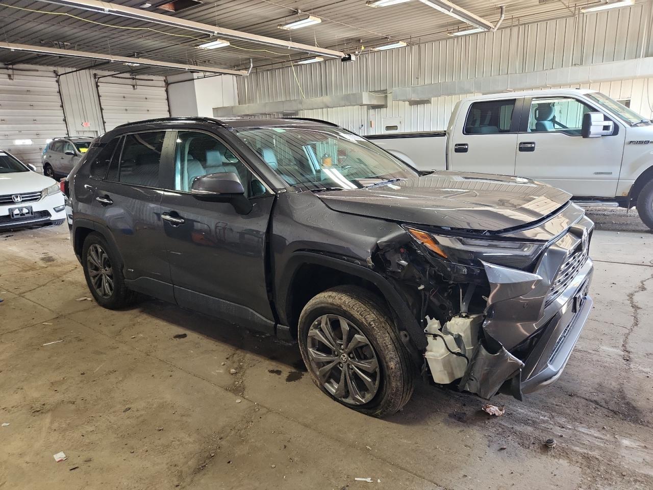 2022 Toyota Rav4 Limited - Фото 4