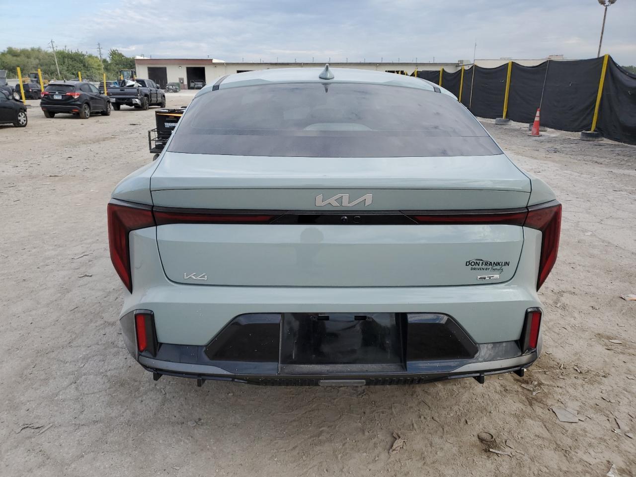 2025 Kia K4 Gt Line - Фото 6