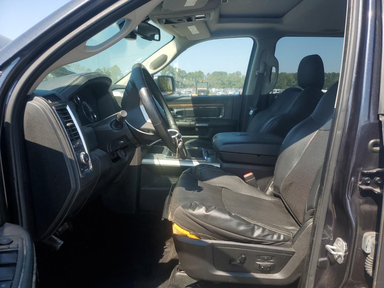 2014 Ram 1500 Laramie - Image 7