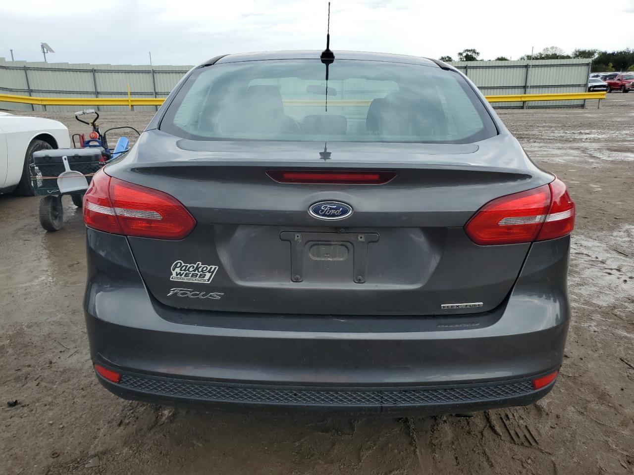 2016 Ford Focus S - Фото 6