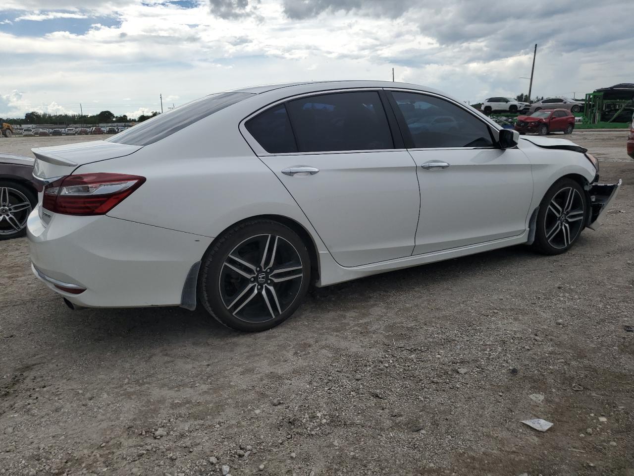 2017 Honda Accord Sport - Фото 3