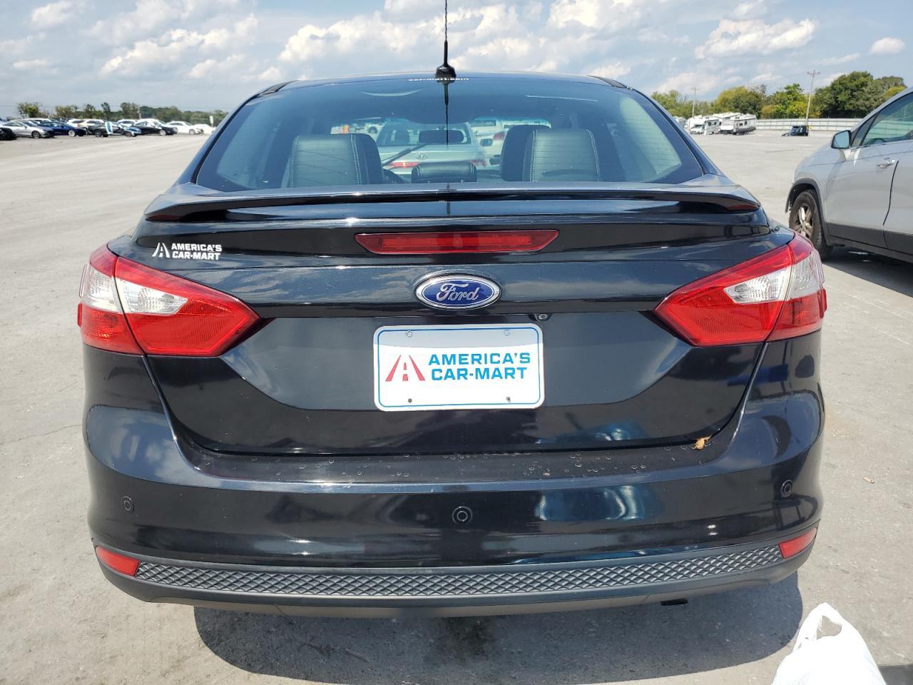 2014 Ford Focus Titanium - Image 6