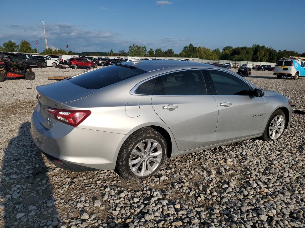 2019 Chevrolet Malibu Lt - Image 3