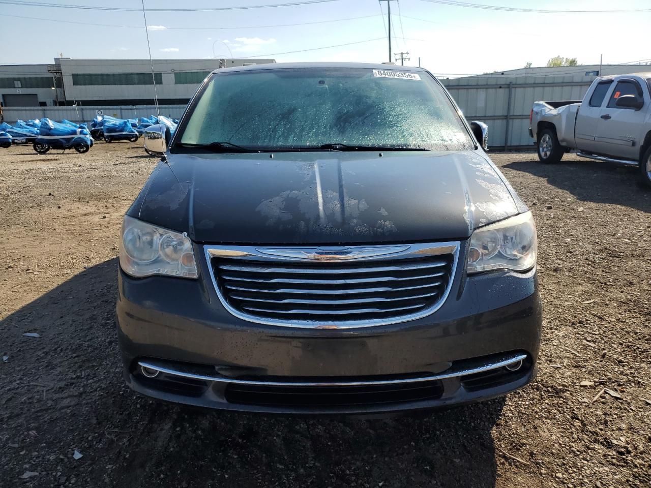 2012 Chrysler Town & Country Touring L - Фото 5
