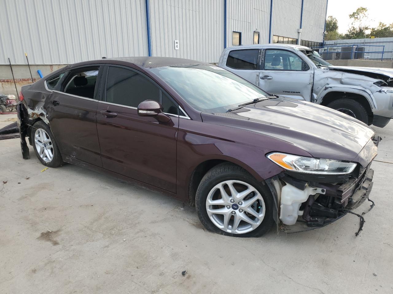 2013 Ford Fusion Se - Фото 4