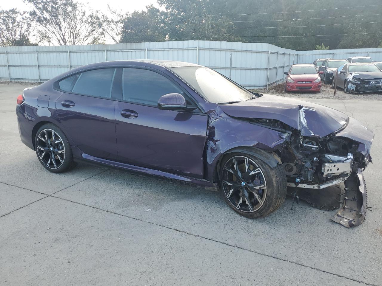 2025 BMW 228Xi - Фото 4