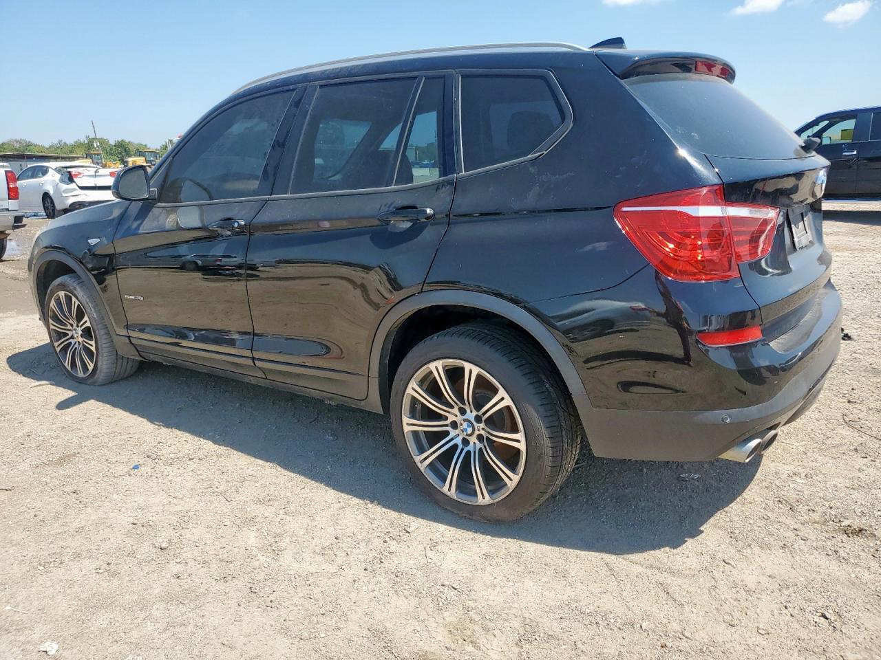 2016 BMW X3 Sdrive28I - Фото 2