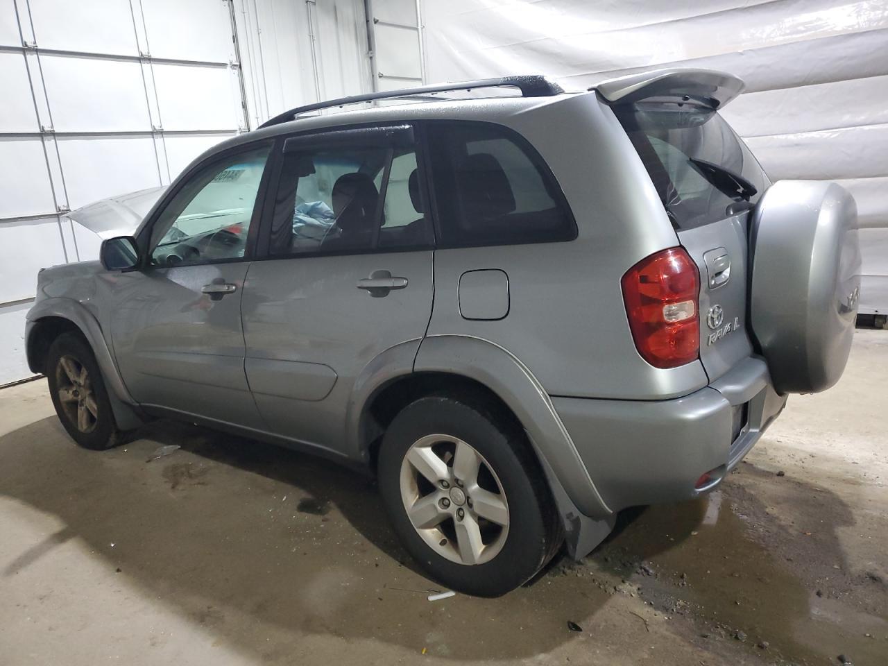 2005 Toyota Rav4 - Image 2