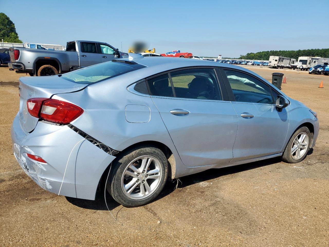 2018 Chevrolet Cruze Lt - Фото 3