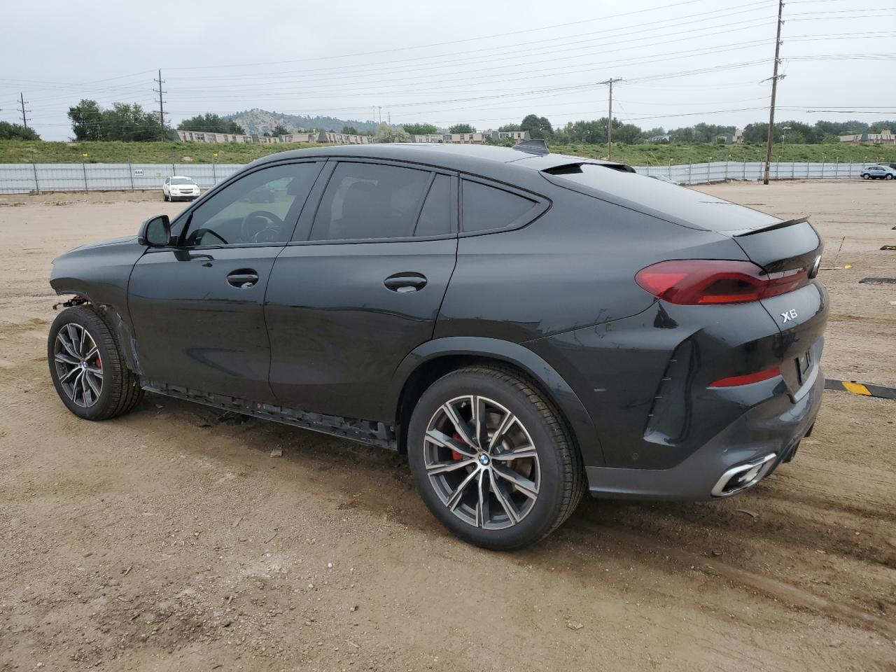 2022 BMW X6 xDrive40I - Image 2