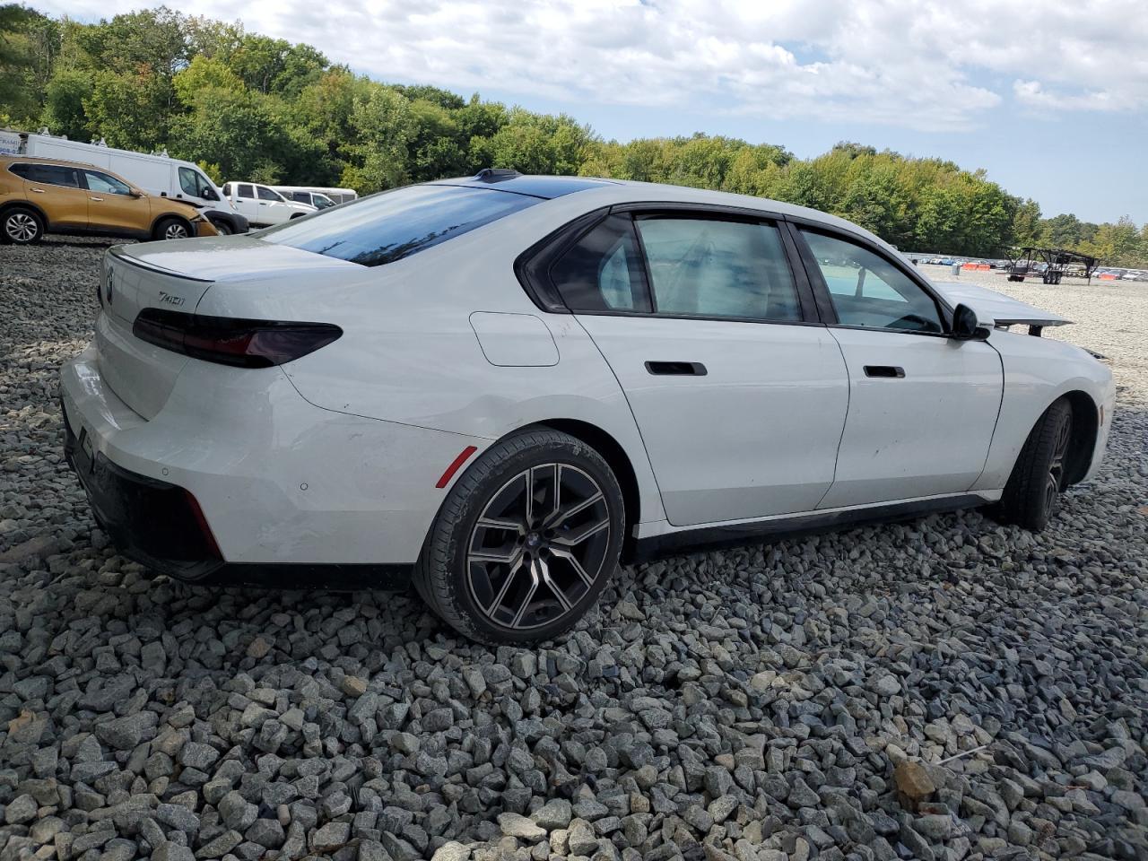 2023 BMW 740 I - Image 3