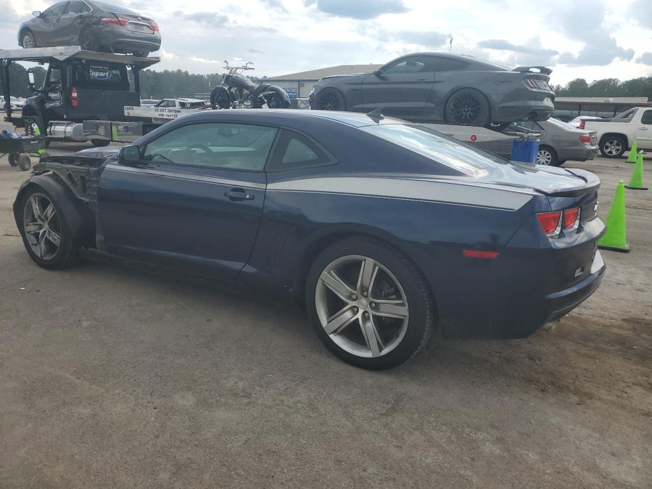 2011 Chevrolet Camaro Lt - Image 2