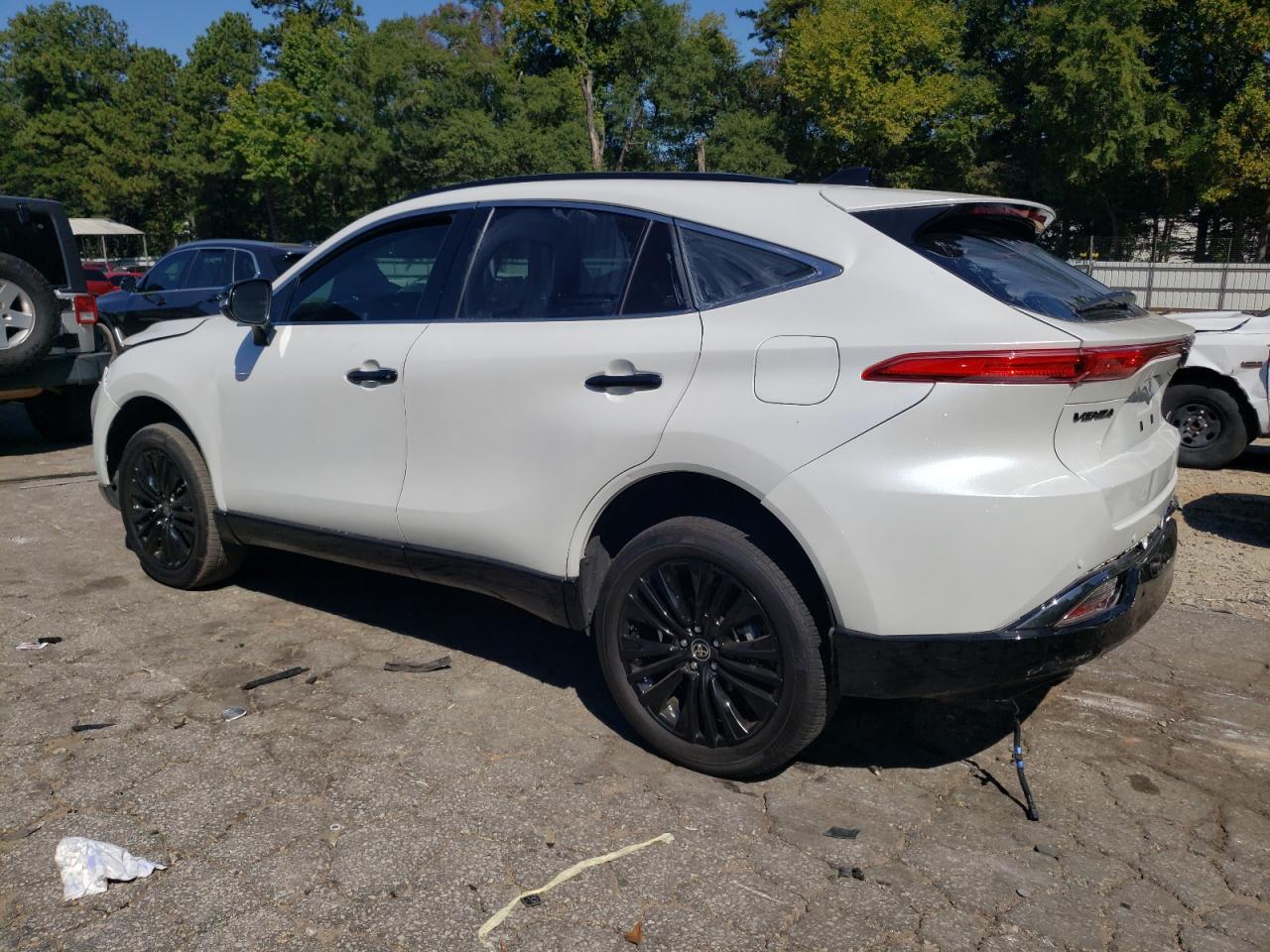 2024 Toyota Venza Le - Фото 2