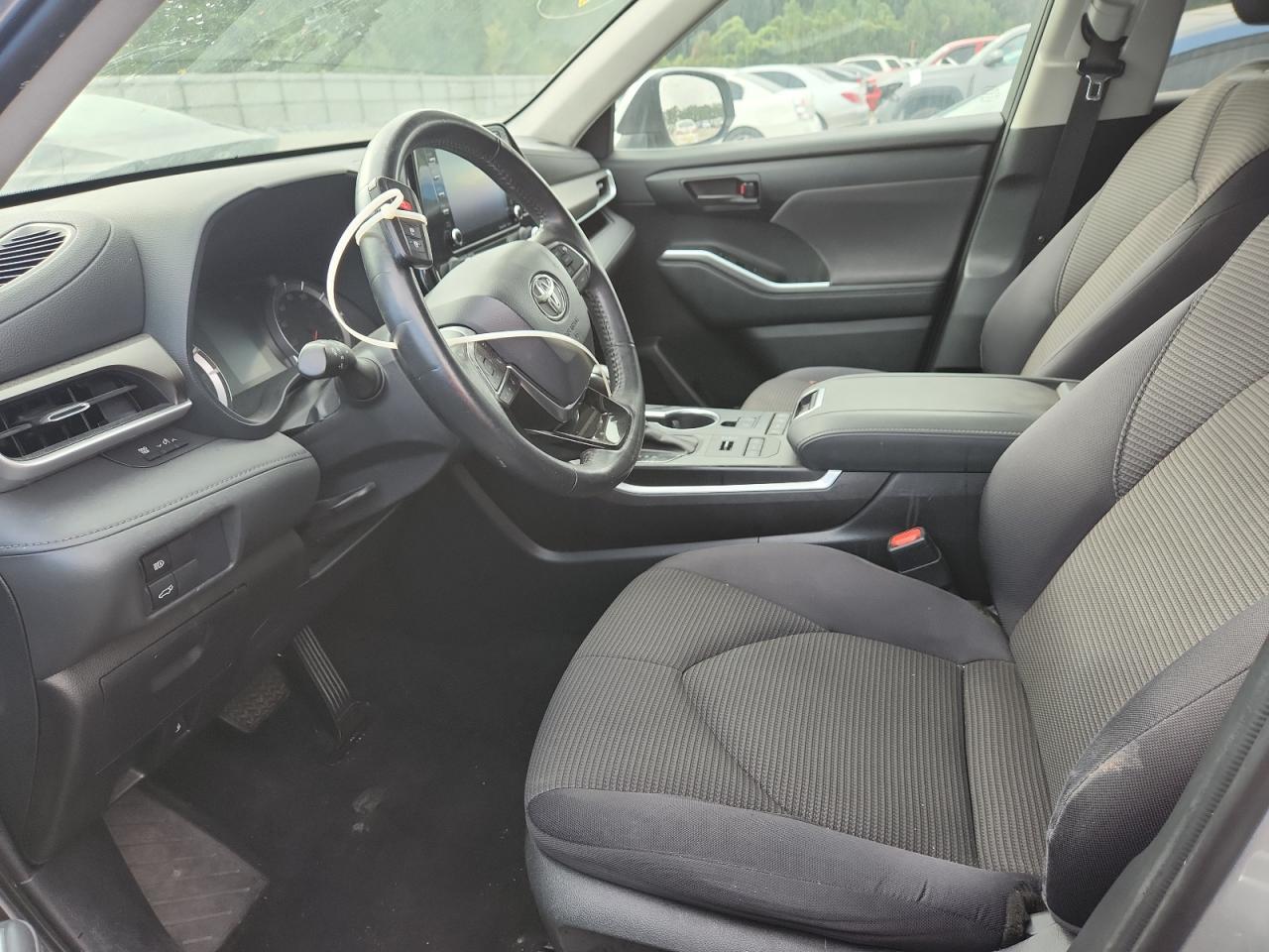 2021 Toyota Highlander L - Фото 7