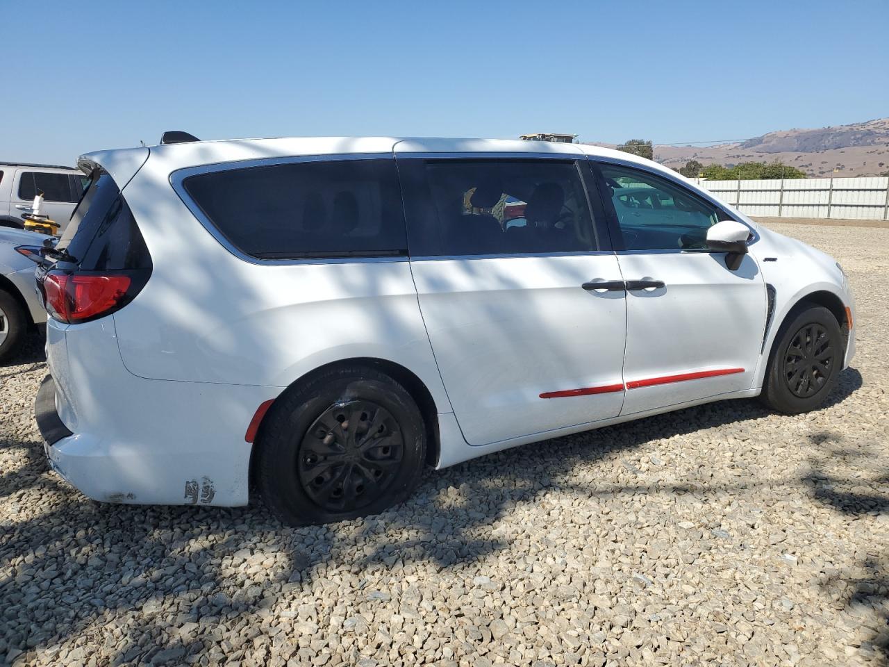 2018 Chrysler Pacifica L - Фото 3