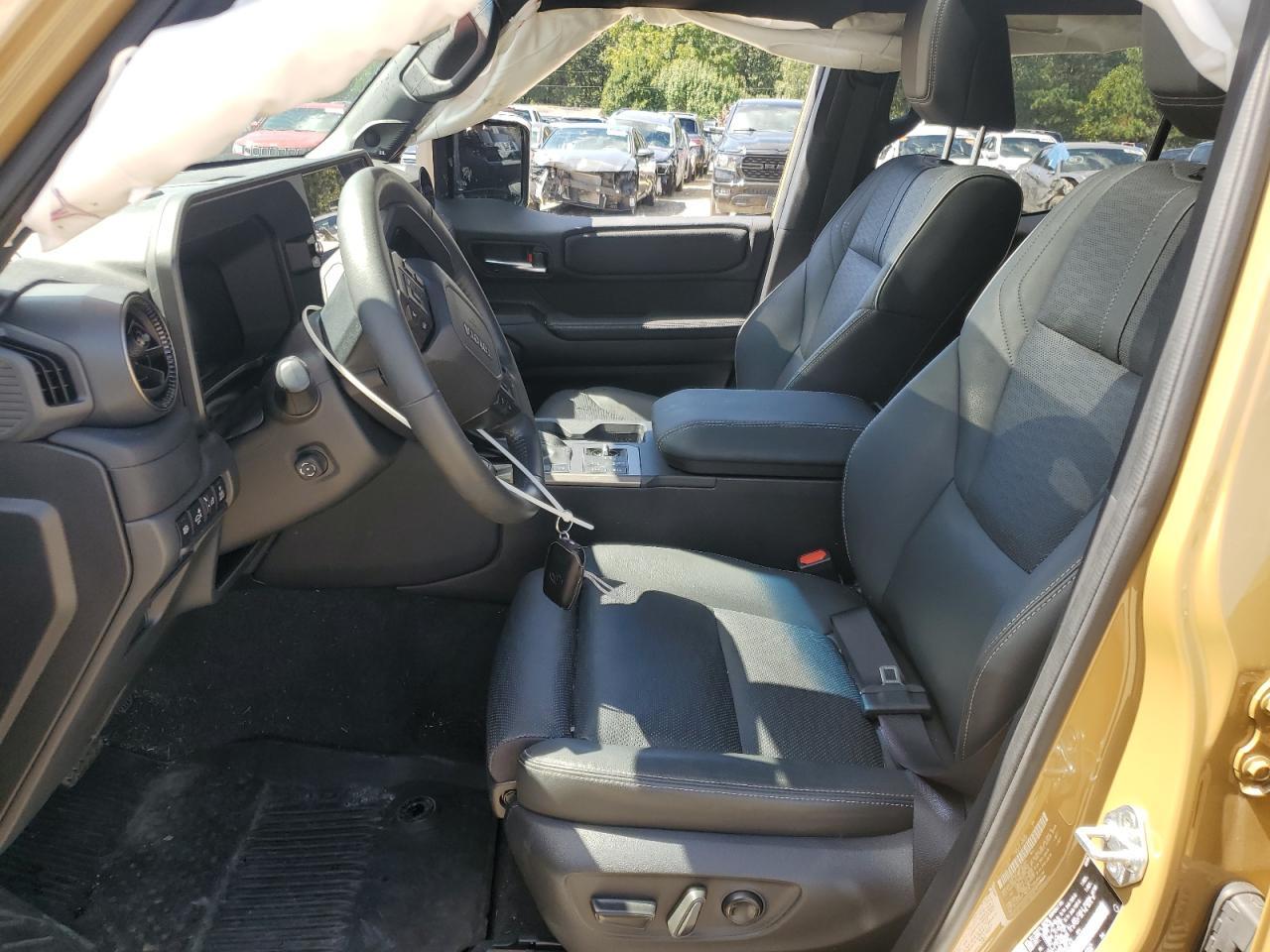 2024 Toyota Land Cruiser Base - Фото 7