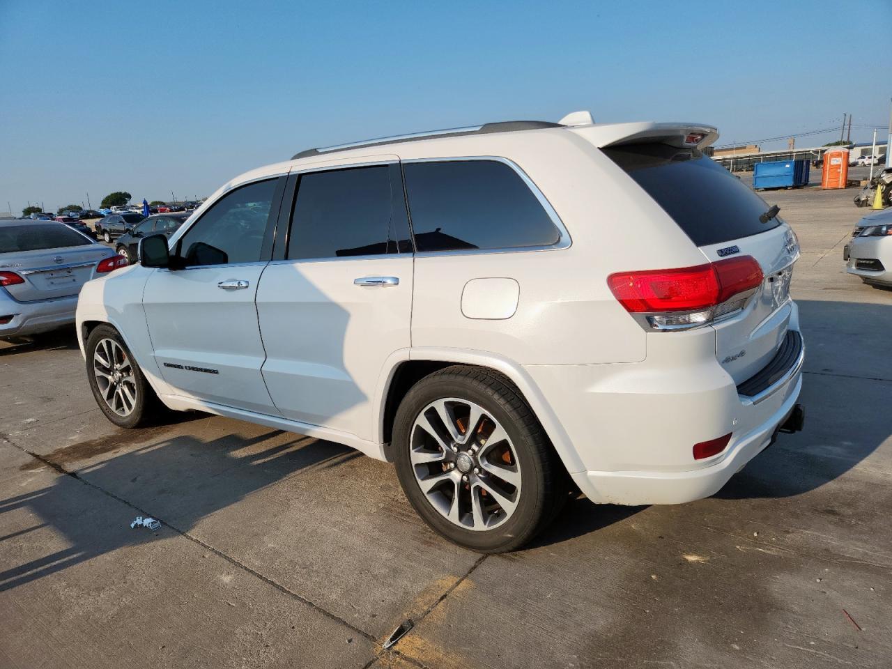 2018 Jeep Grand Cherokee Overland - Фото 2