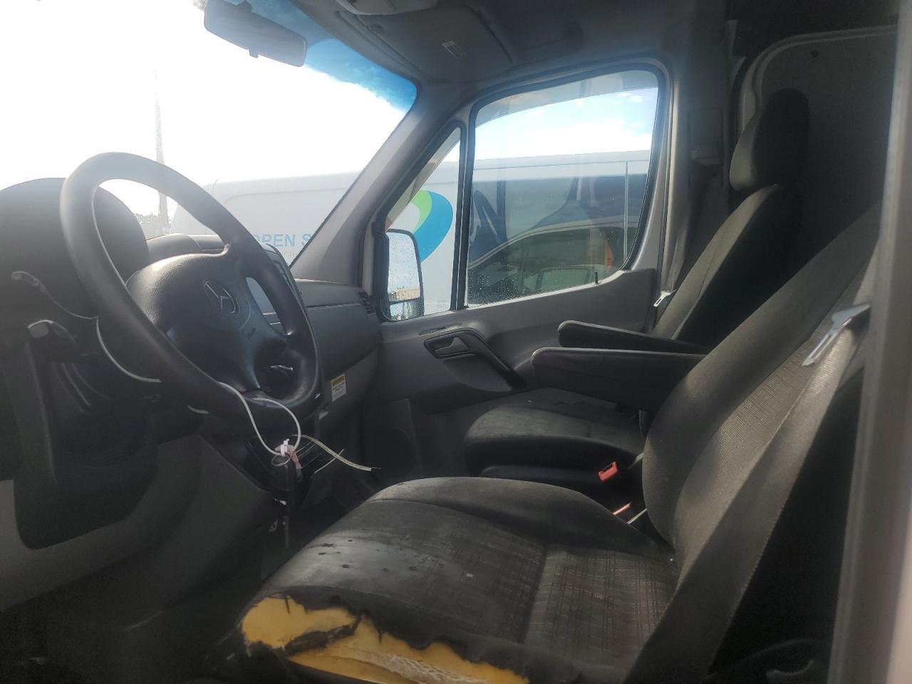 2015 Mercedes-Benz Sprinter 2500 - Фото 7