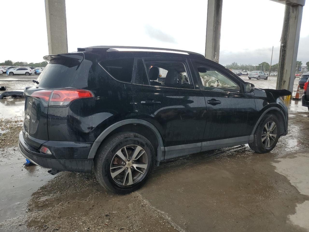 2018 Toyota Rav4 Adventure - Фото 3