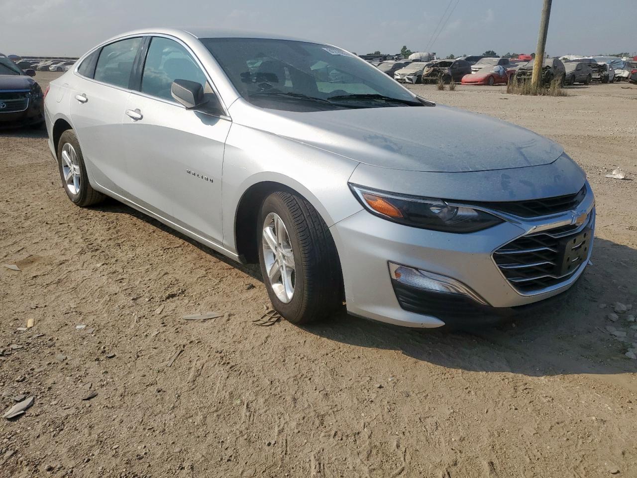 2020 Chevrolet Malibu Ls - Фото 4