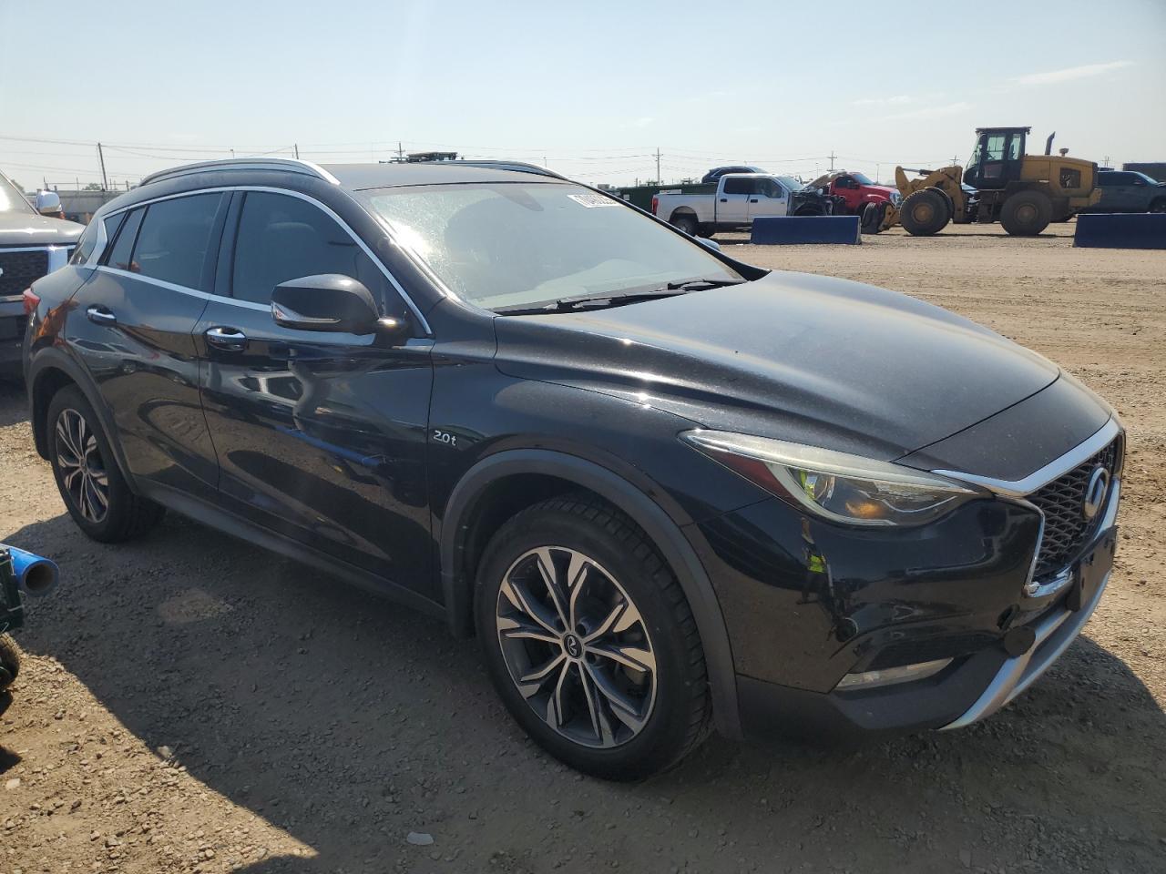 2017 Infiniti Qx30 Base - Image 4