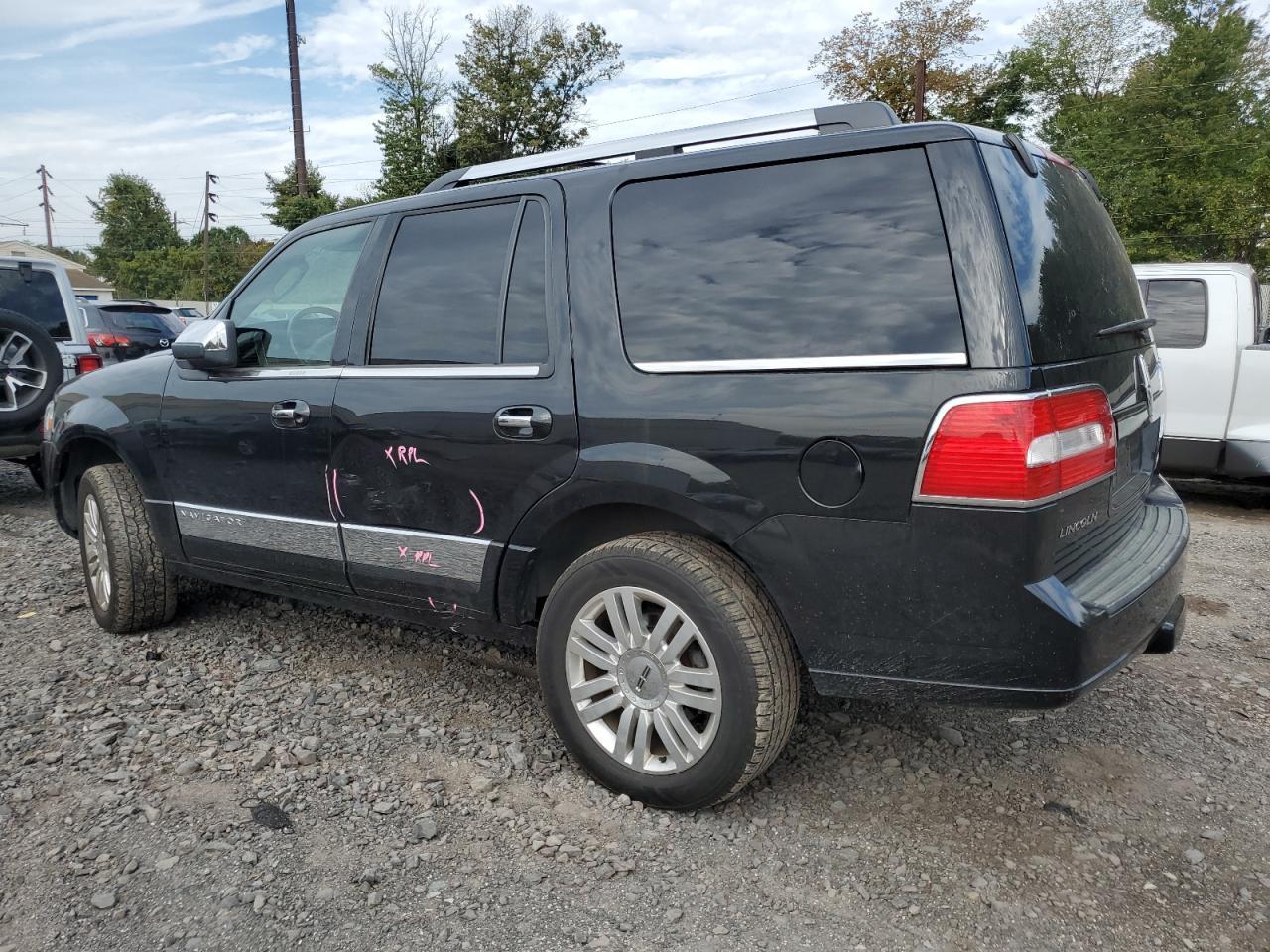 2014 Lincoln Navigator - Фото 2
