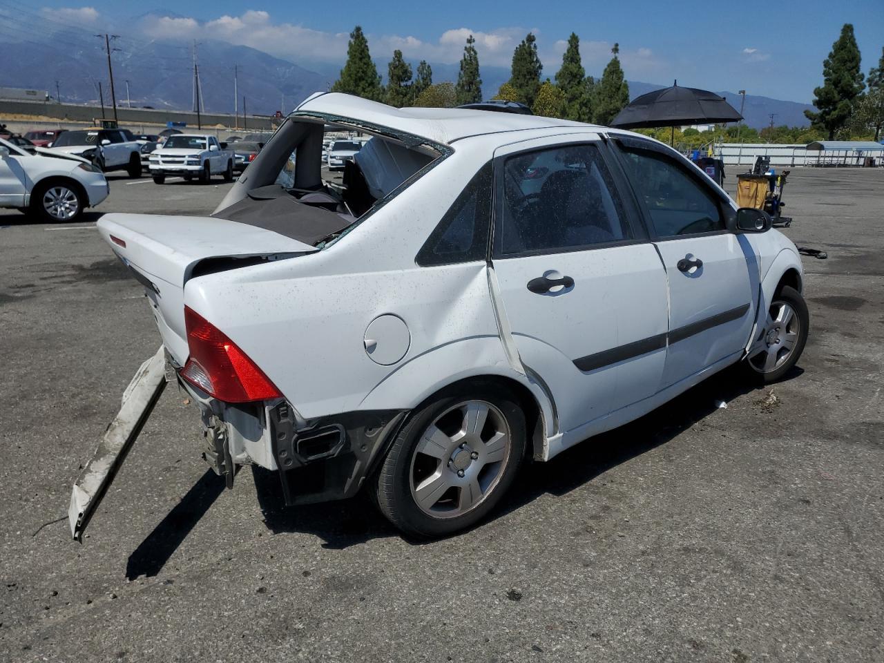 2001 Ford Focus Lx - Image 3