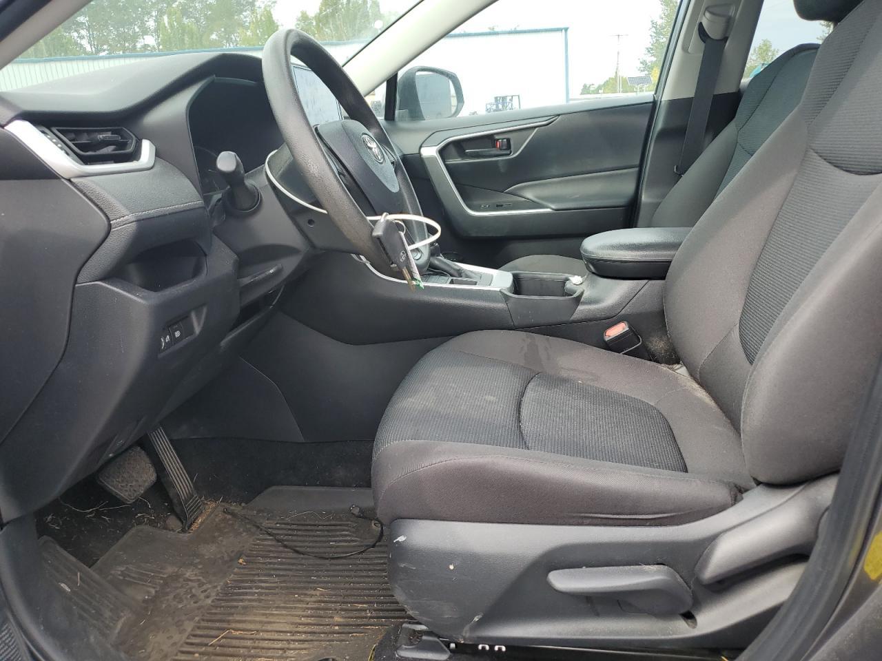 2023 Toyota Rav4 Le - Image 7