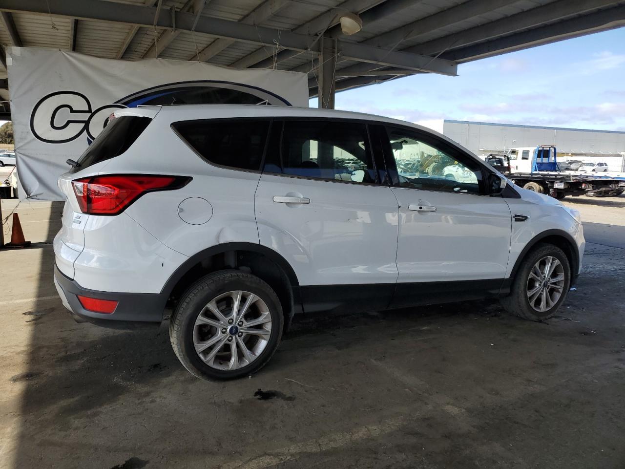 2019 Ford Escape Se - Фото 3