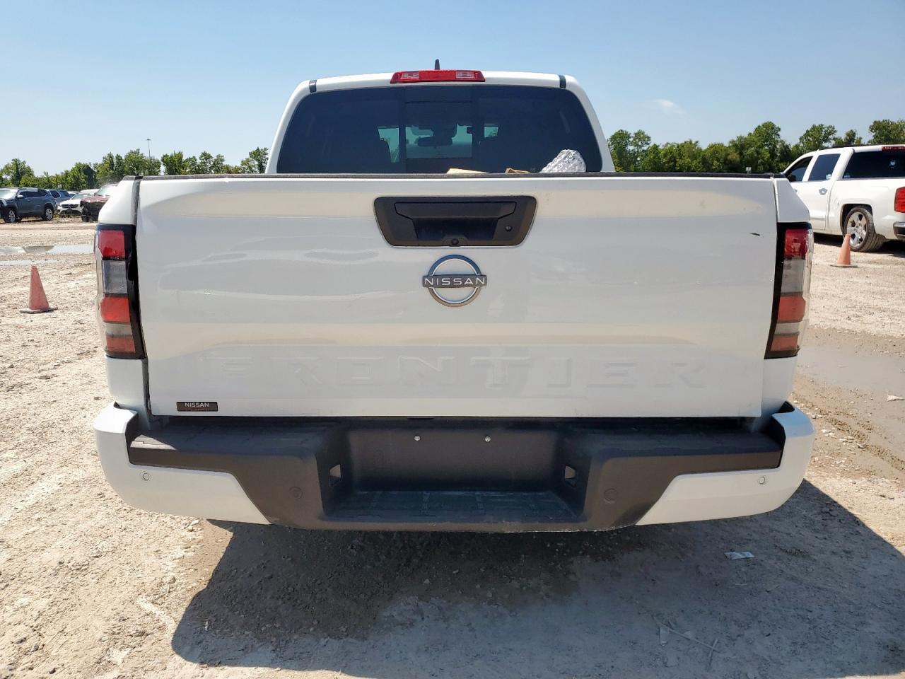 2025 Nissan Frontier S - Фото 6