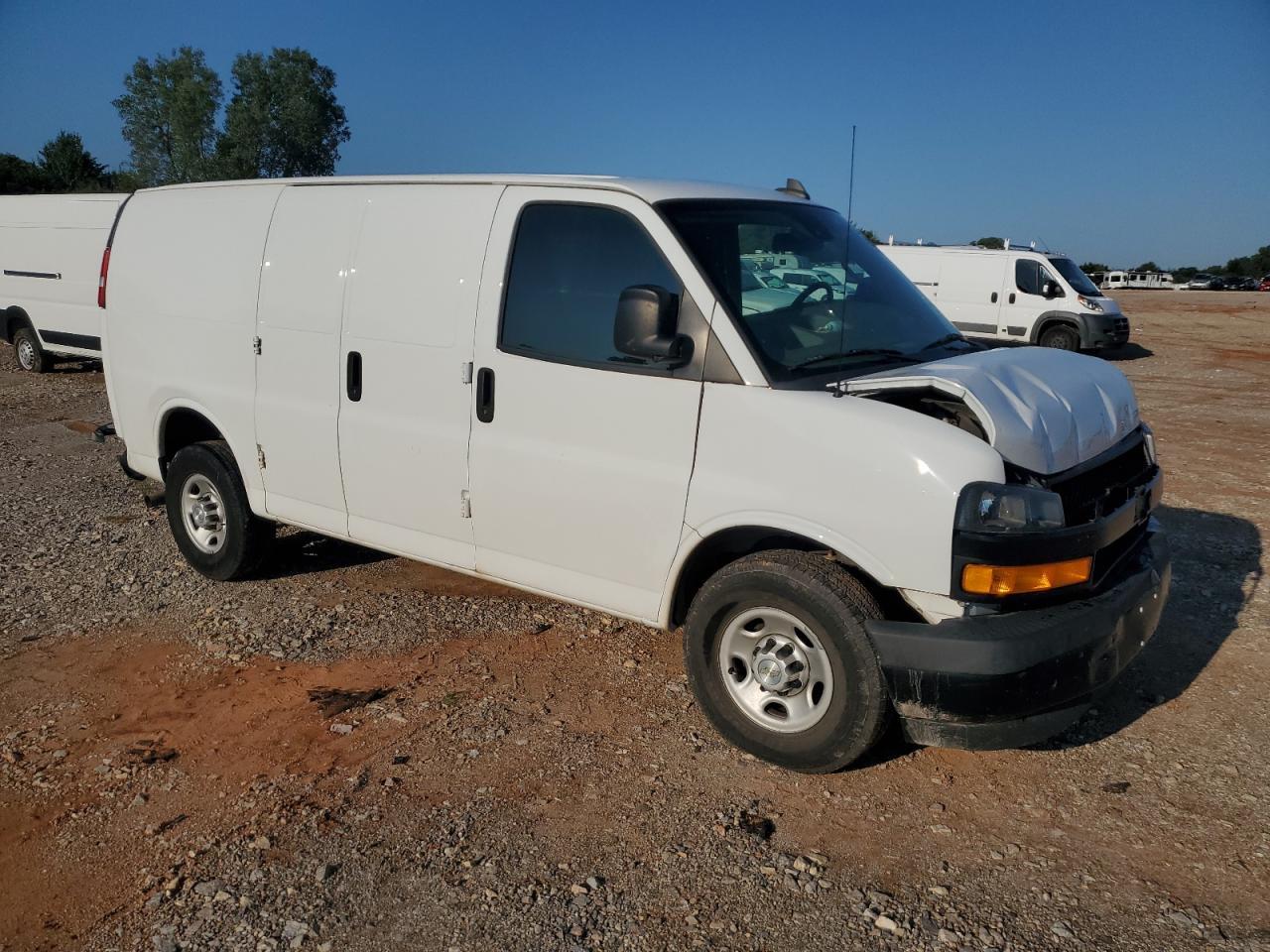 2020 Chevrolet Express G2500 - Фото 4