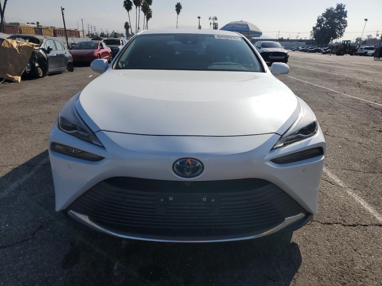 2022 Toyota Mirai Le - Image 5