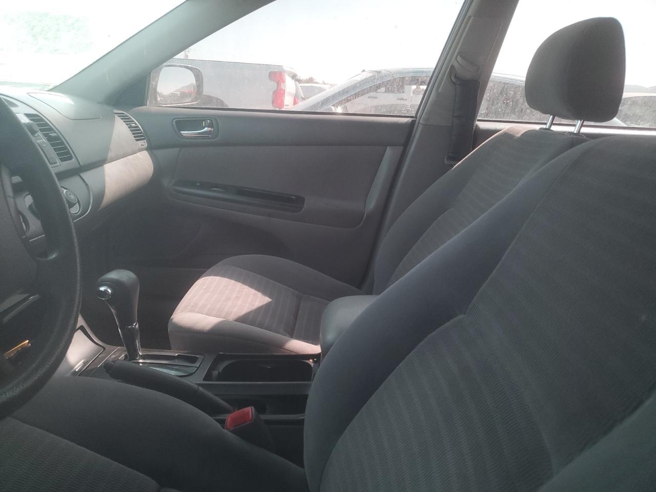 2006 Toyota Camry Le - Image 7