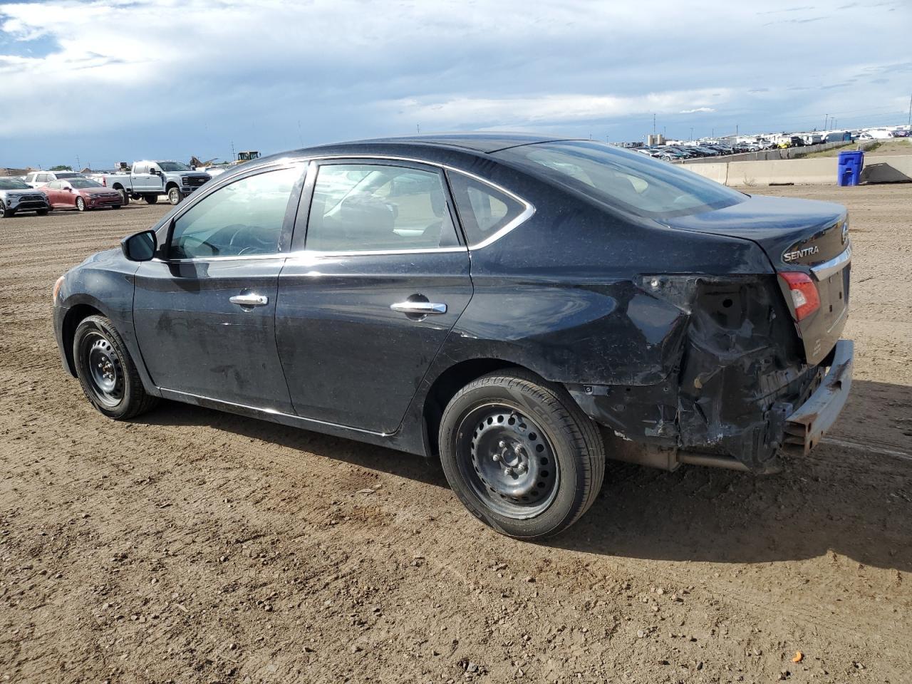 2014 Nissan Sentra S - Фото 2