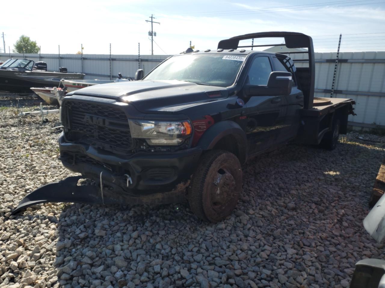 2023 Ram 5500 Truck Cab And Chassis - Image 2