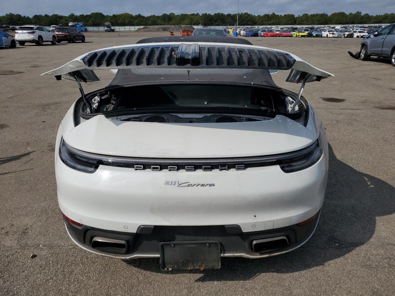2022 Porsche 911 Carrera - Image 6