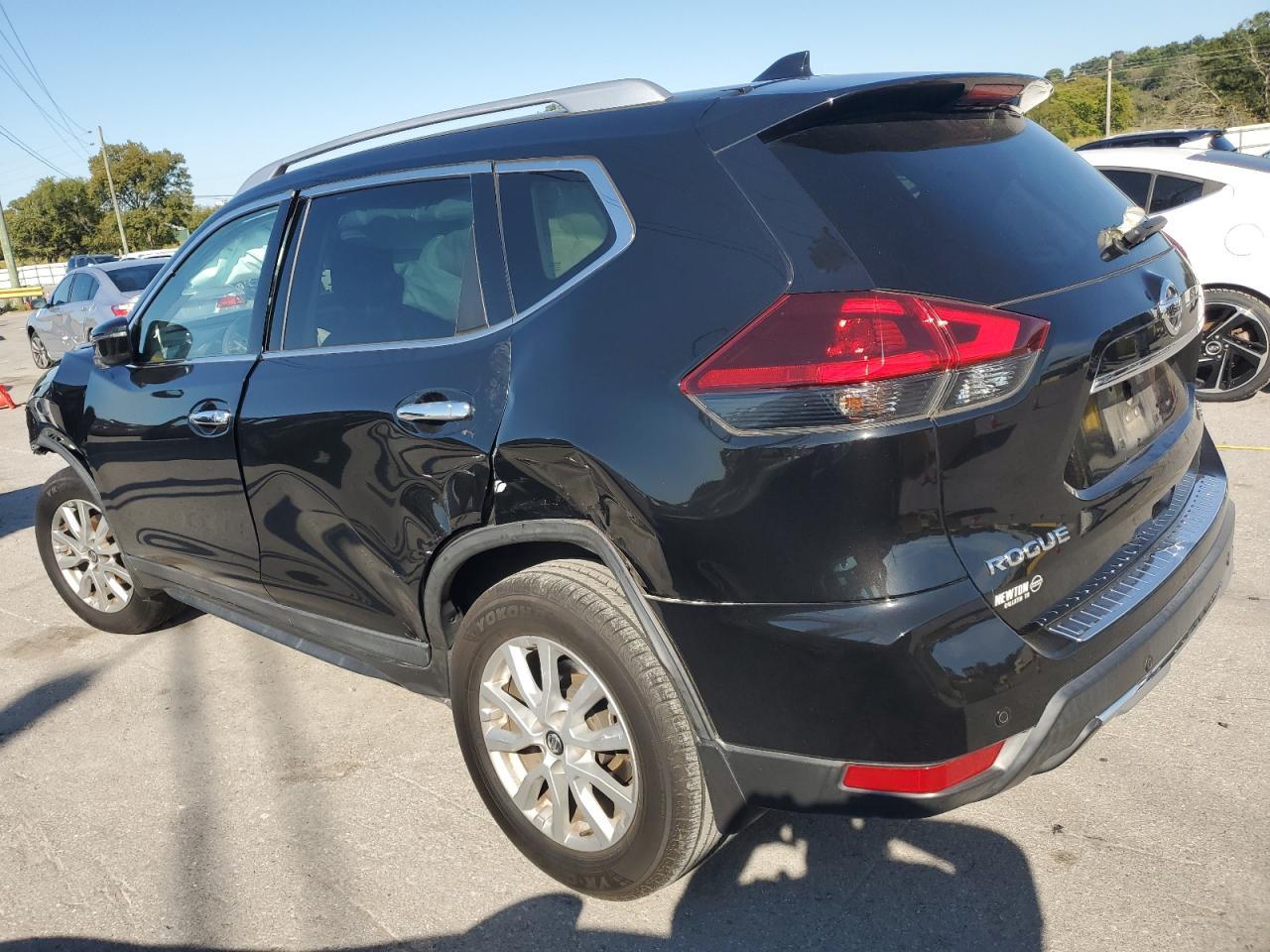 2020 Nissan Rogue S - Фото 2