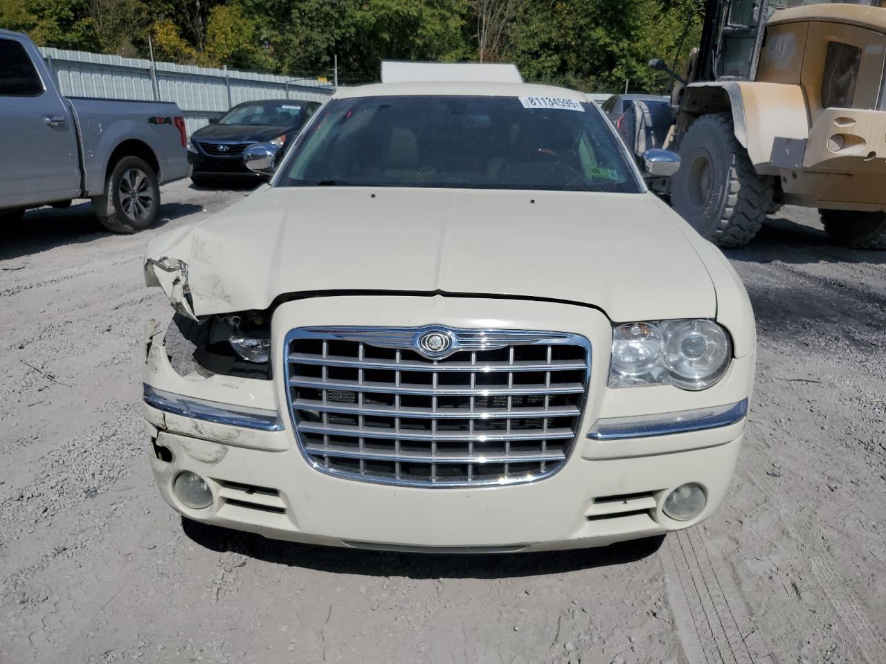 2005 Chrysler 300C - Фото 5