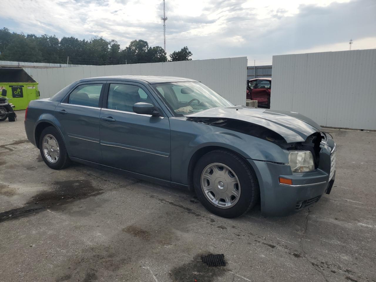2005 Chrysler 300 Touring - Фото 4