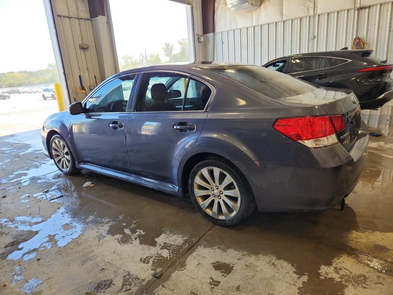 2014 Subaru Legacy 2.5I - Фото 2