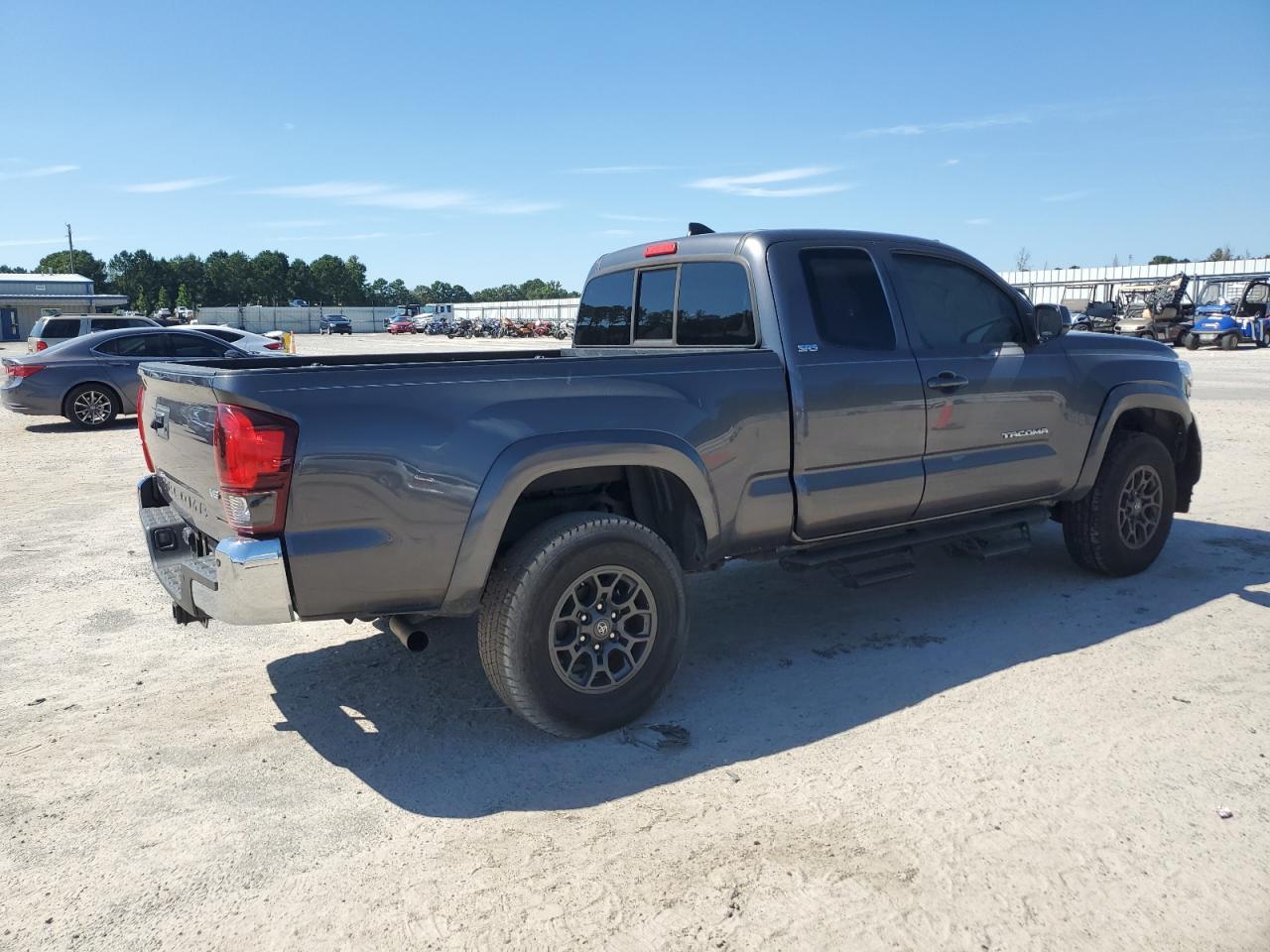 2018 Toyota Tacoma Access Cab - Фото 3