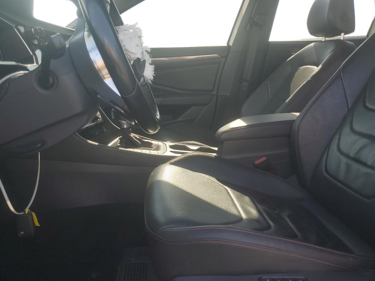 2021 Volkswagen Jetta - Image 7