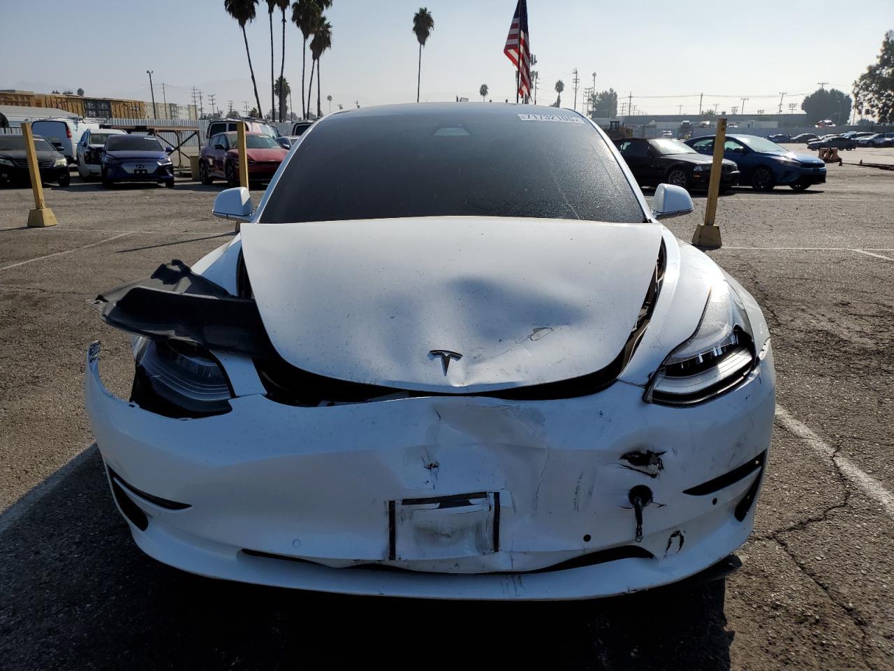 2020 Tesla Model 3 - Фото 5