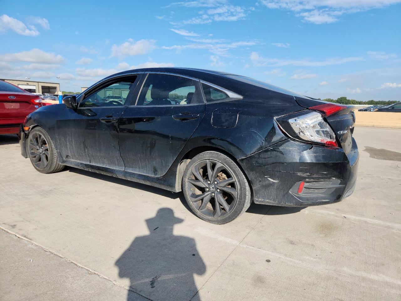 2019 Honda Civic Sport - Фото 2