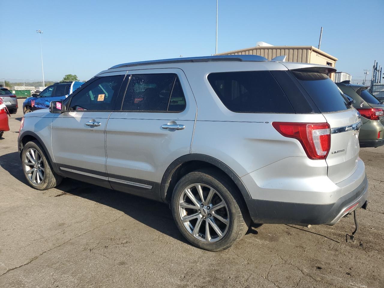 2016 Ford Explorer Limited - Фото 2