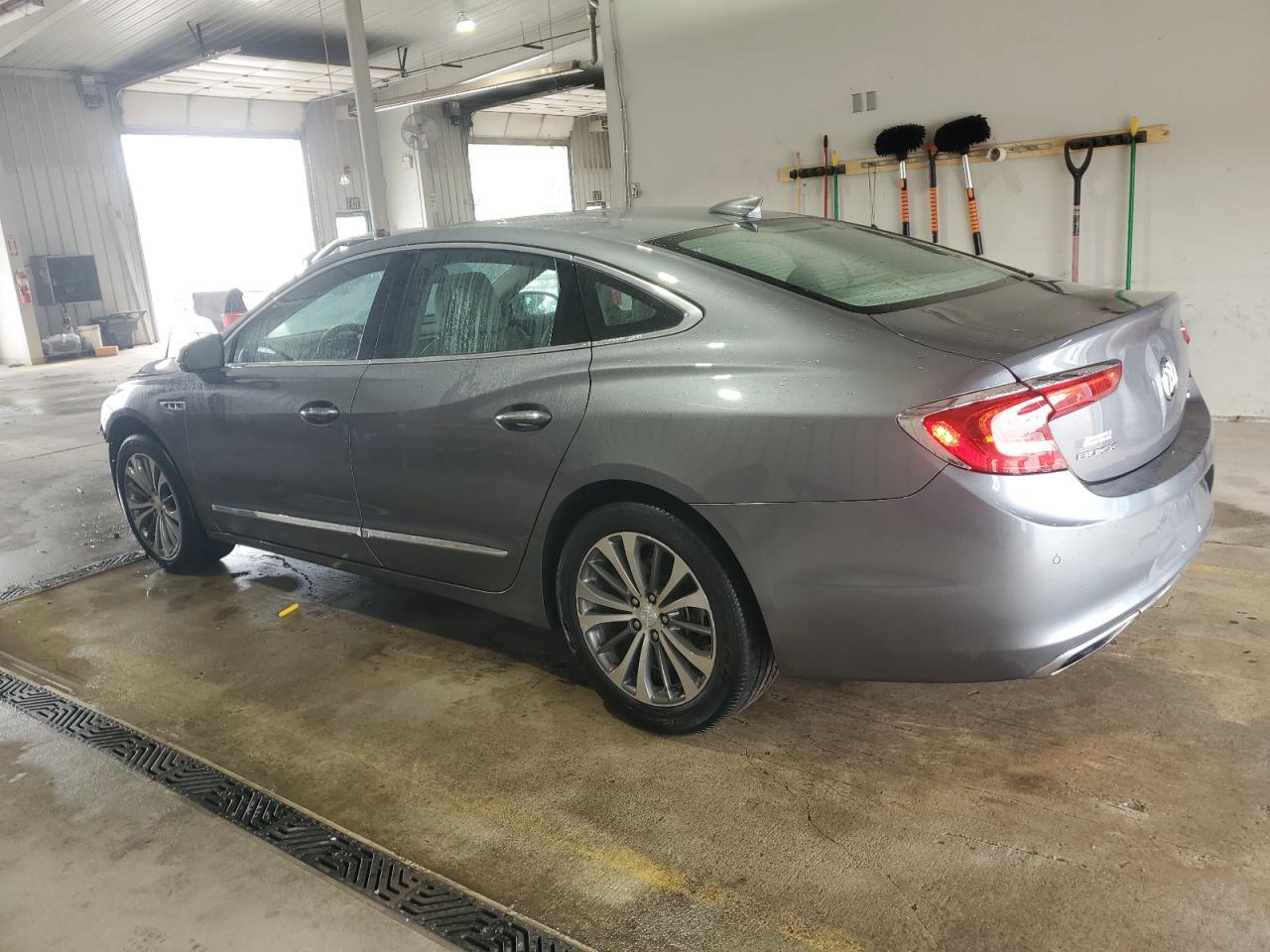 2018 Buick Lacrosse Essence - Фото 2