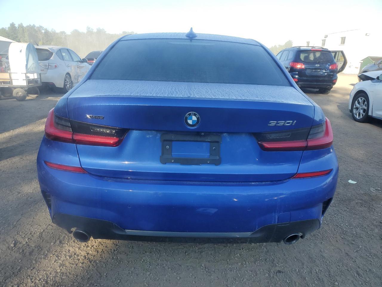 2019 BMW 330Xi - Image 6