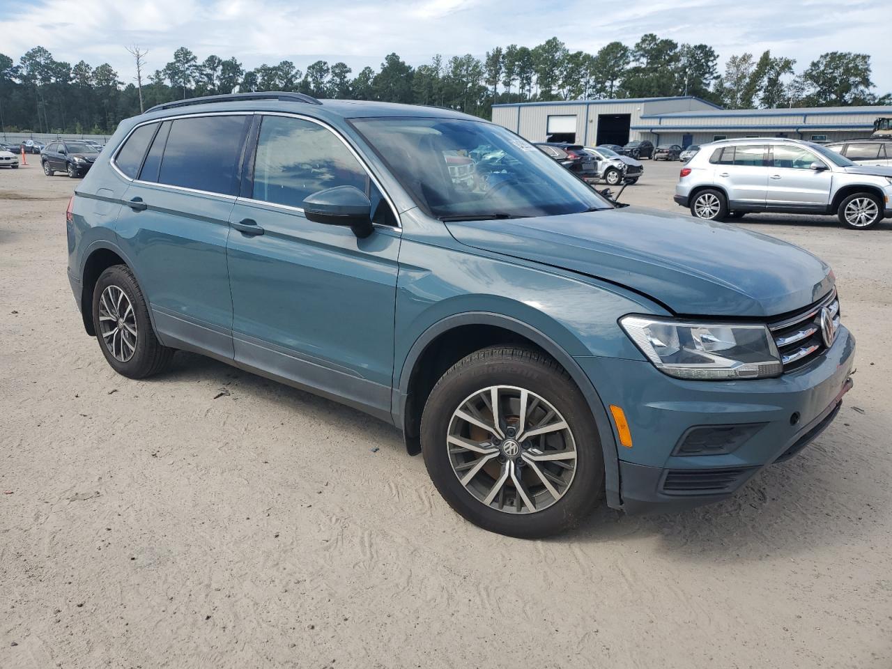 2019 Volkswagen Tiguan Se - Image 4